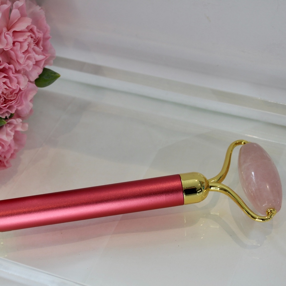 Rose Quartz Vibrating Facial Roller Gold/Fuchsia